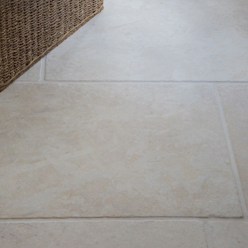 Fairford Natural Limestone Aged - Image 7