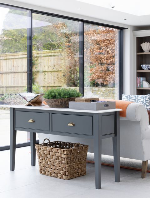 Ludlow Console table