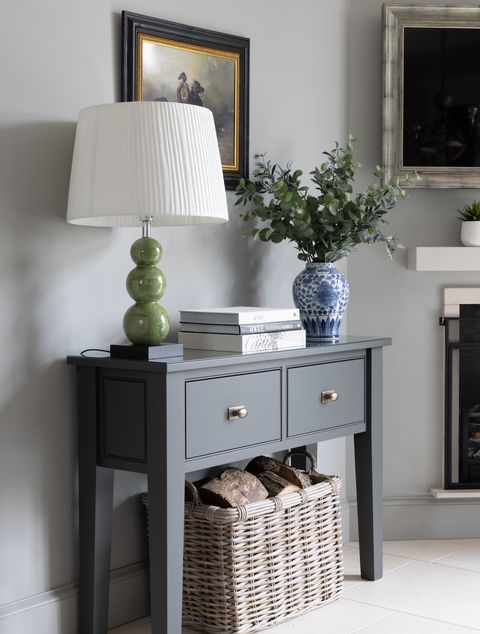 Ludlow Console table