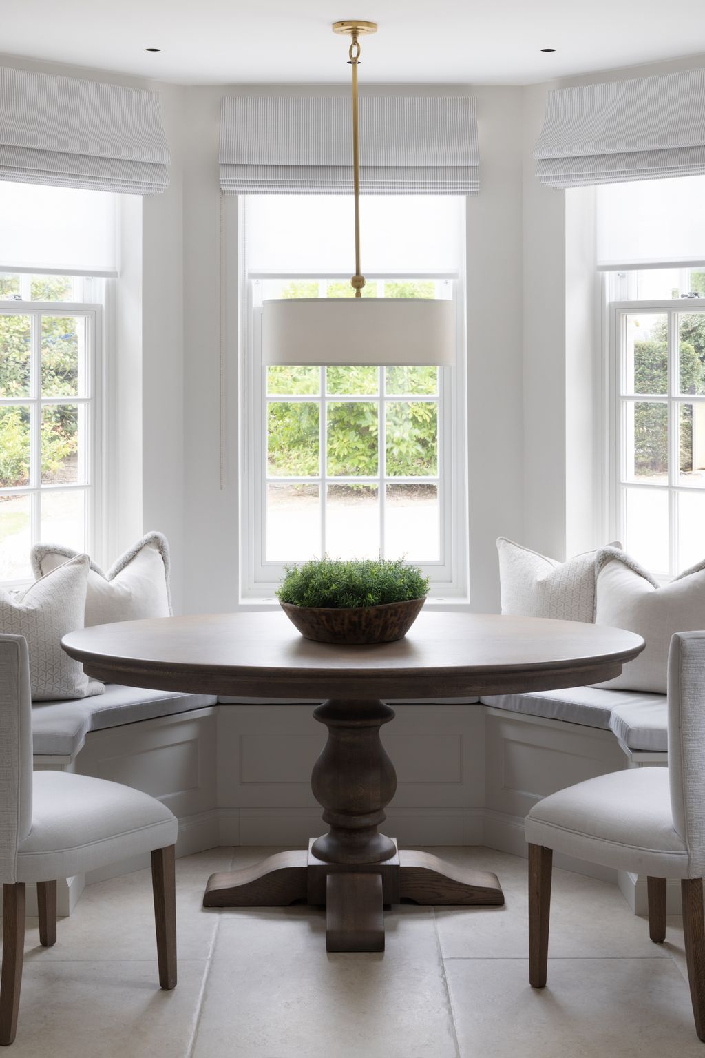 Bedroom Bay Window Chairs And Table Bedroom Bay Window Chairs